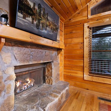 סביירוויל Private Smoky Mountain Luxury Log Home With 2 Fireplaces, Hot Tub & Community Pool מראה חיצוני תמונה