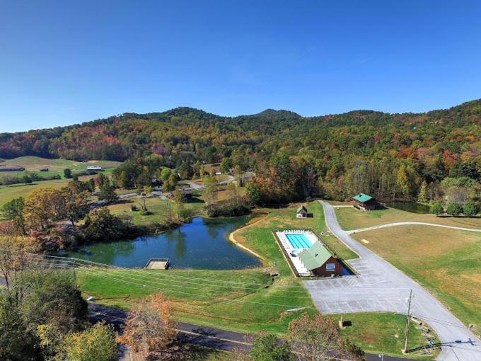 סביירוויל Private Smoky Mountain Luxury Log Home With 2 Fireplaces, Hot Tub & Community Pool מראה חיצוני תמונה